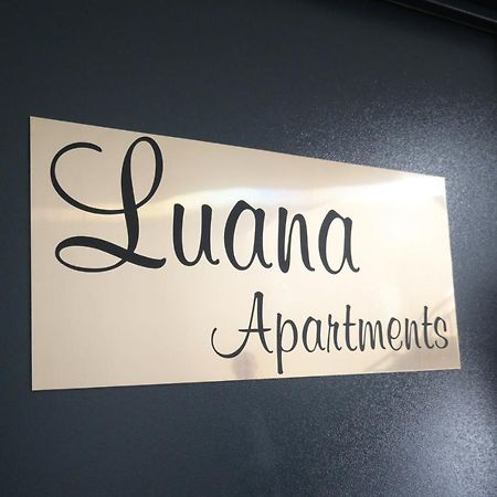 Luana Airport Apartments #4 오토페니 외부 사진